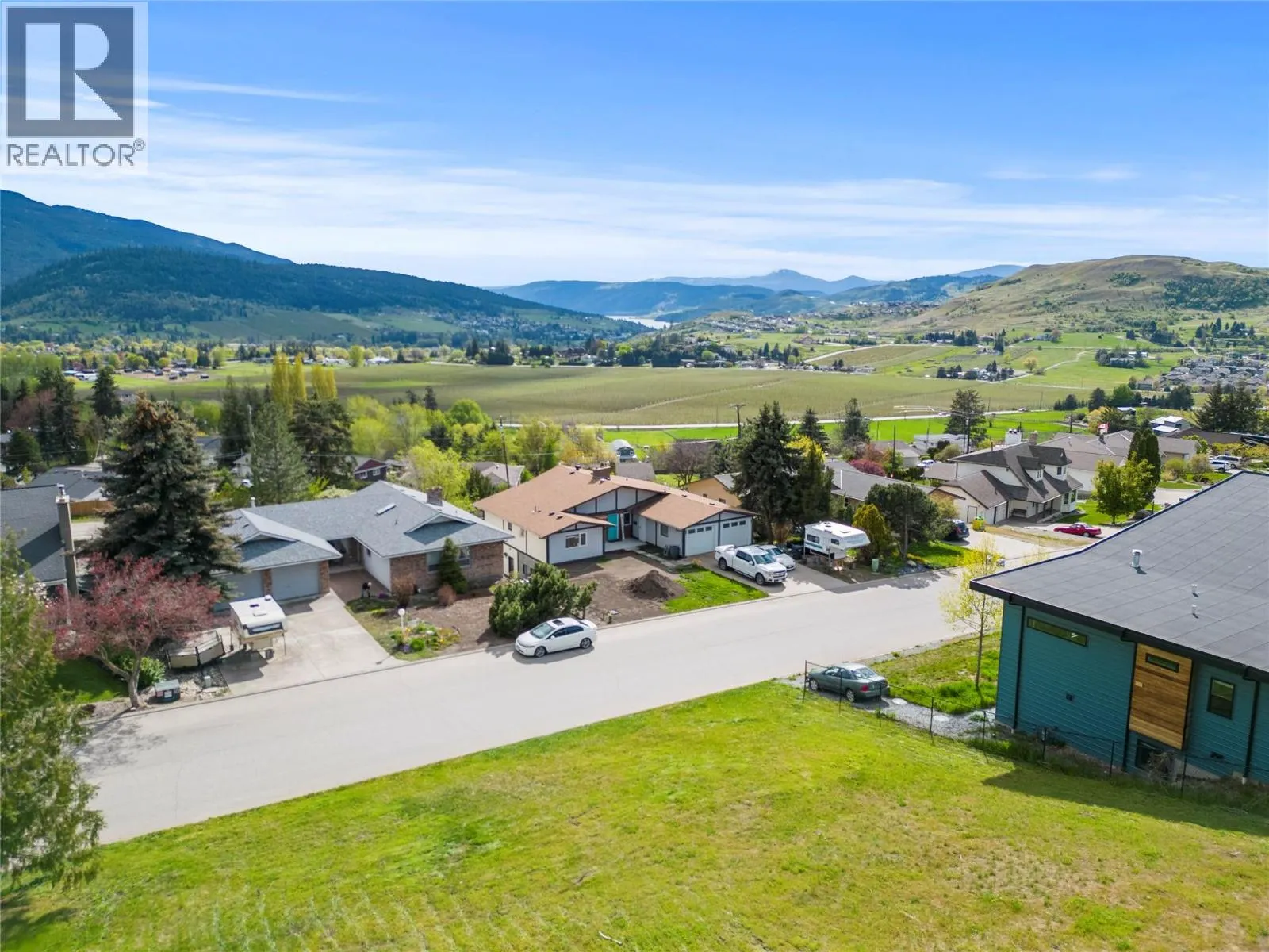 435 Scenic Drive