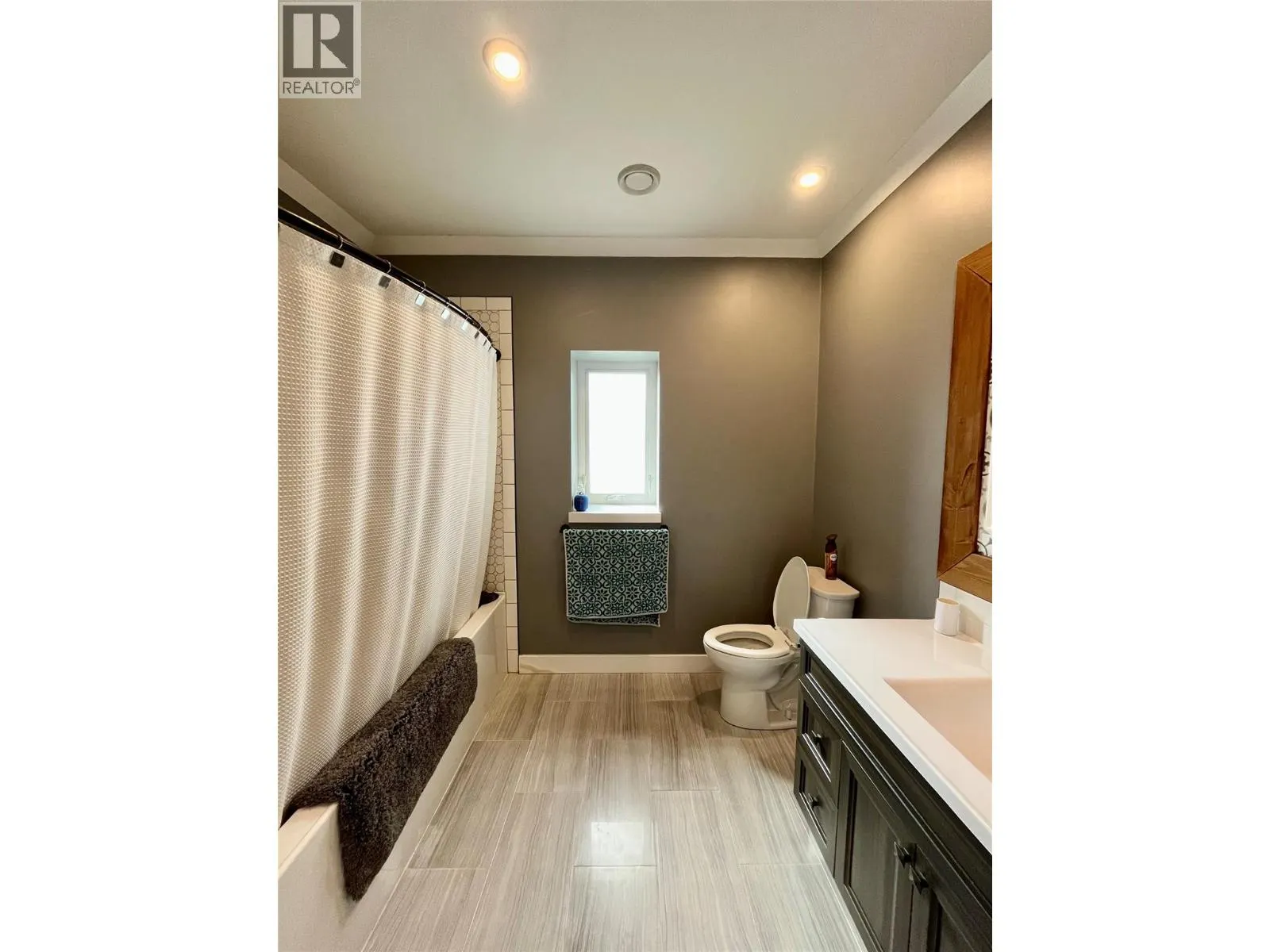 207 Cotswold Road
