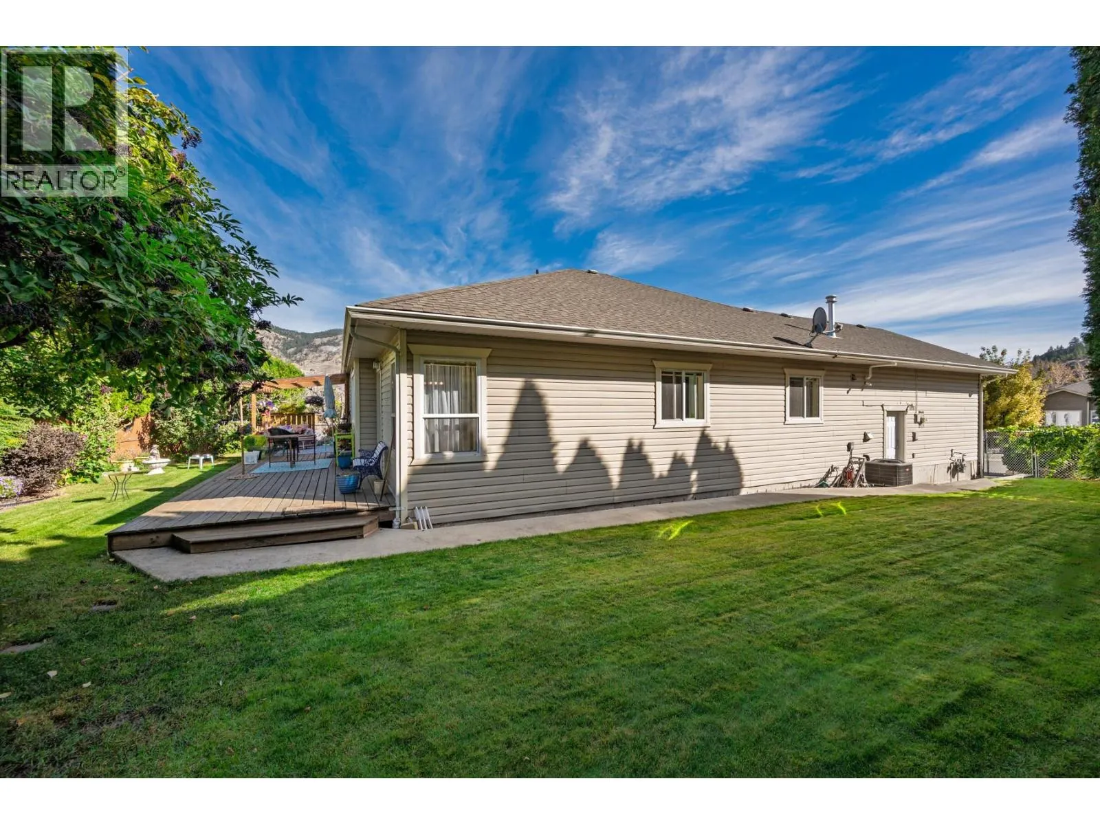 405 Cougar Road