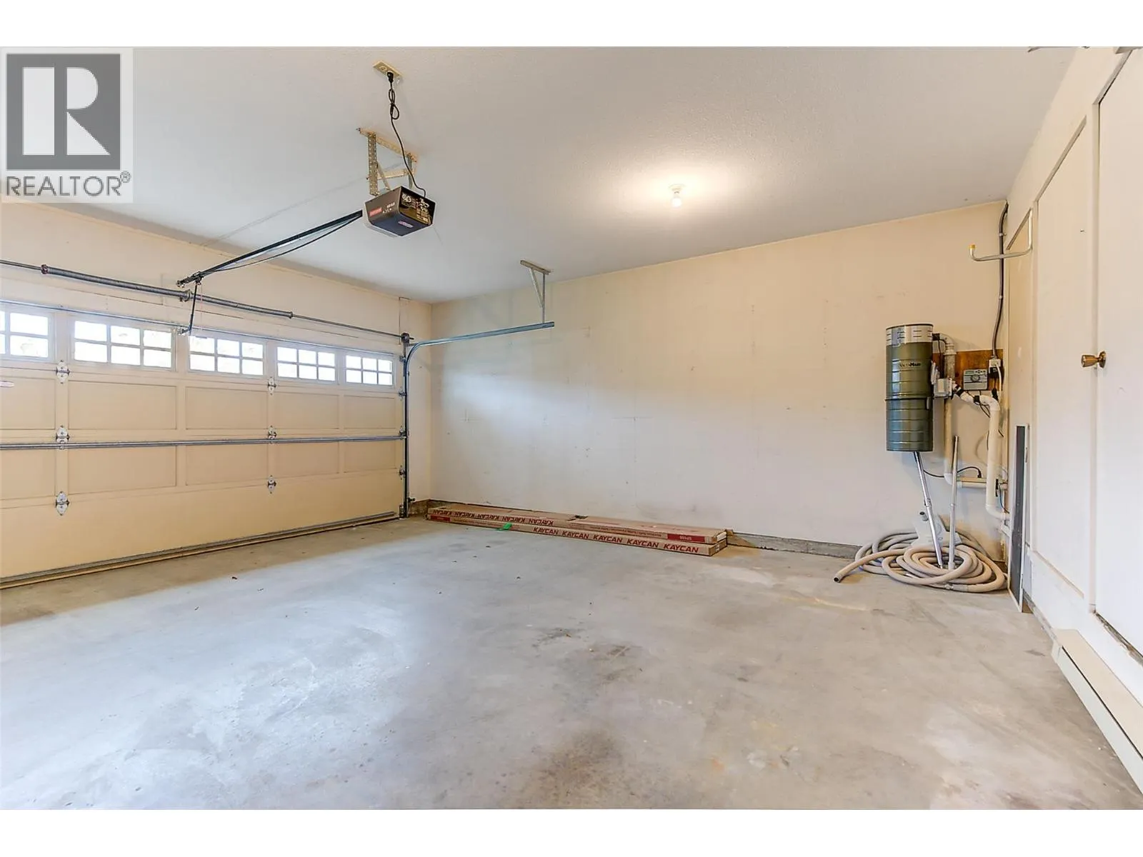 893 Mission Springs Crescent