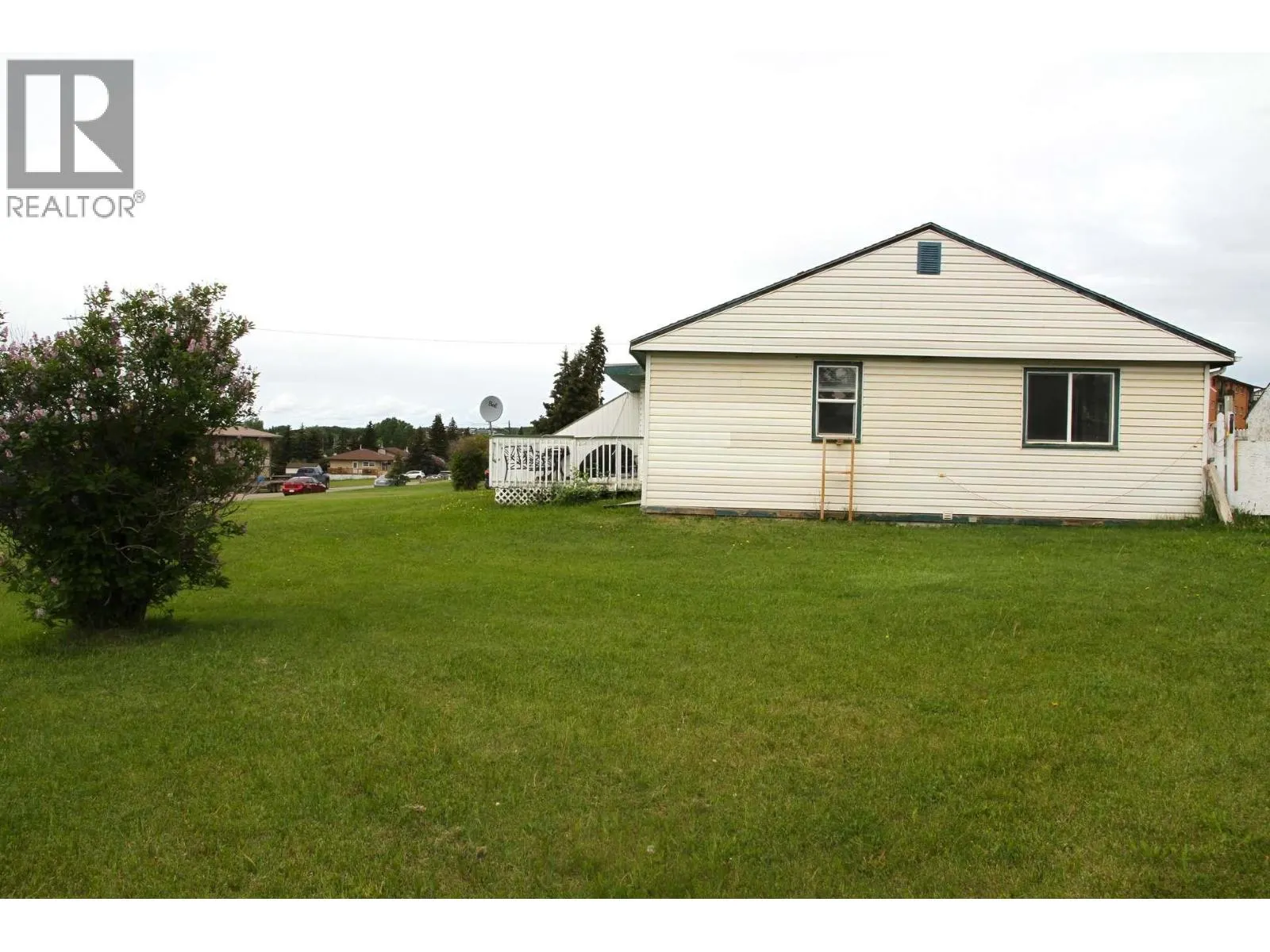 900 Cornwall Crescent
