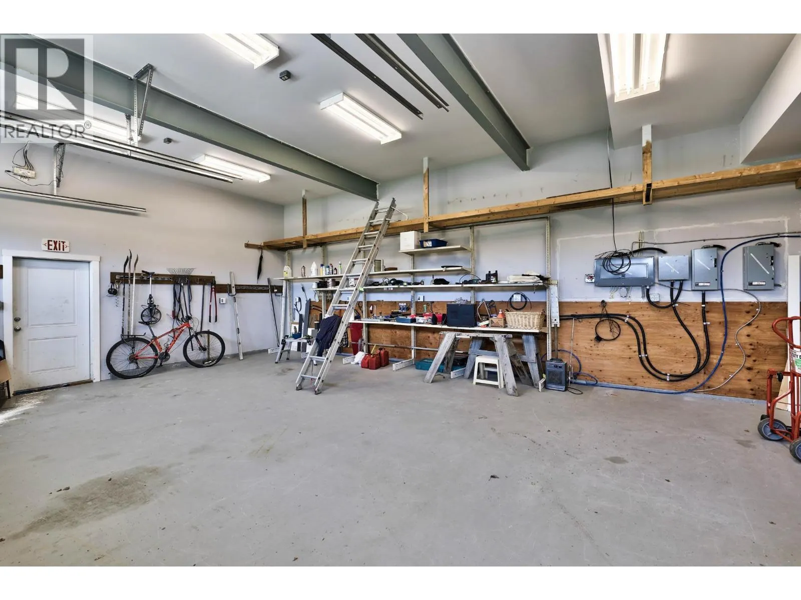 2451 Tranquille Road