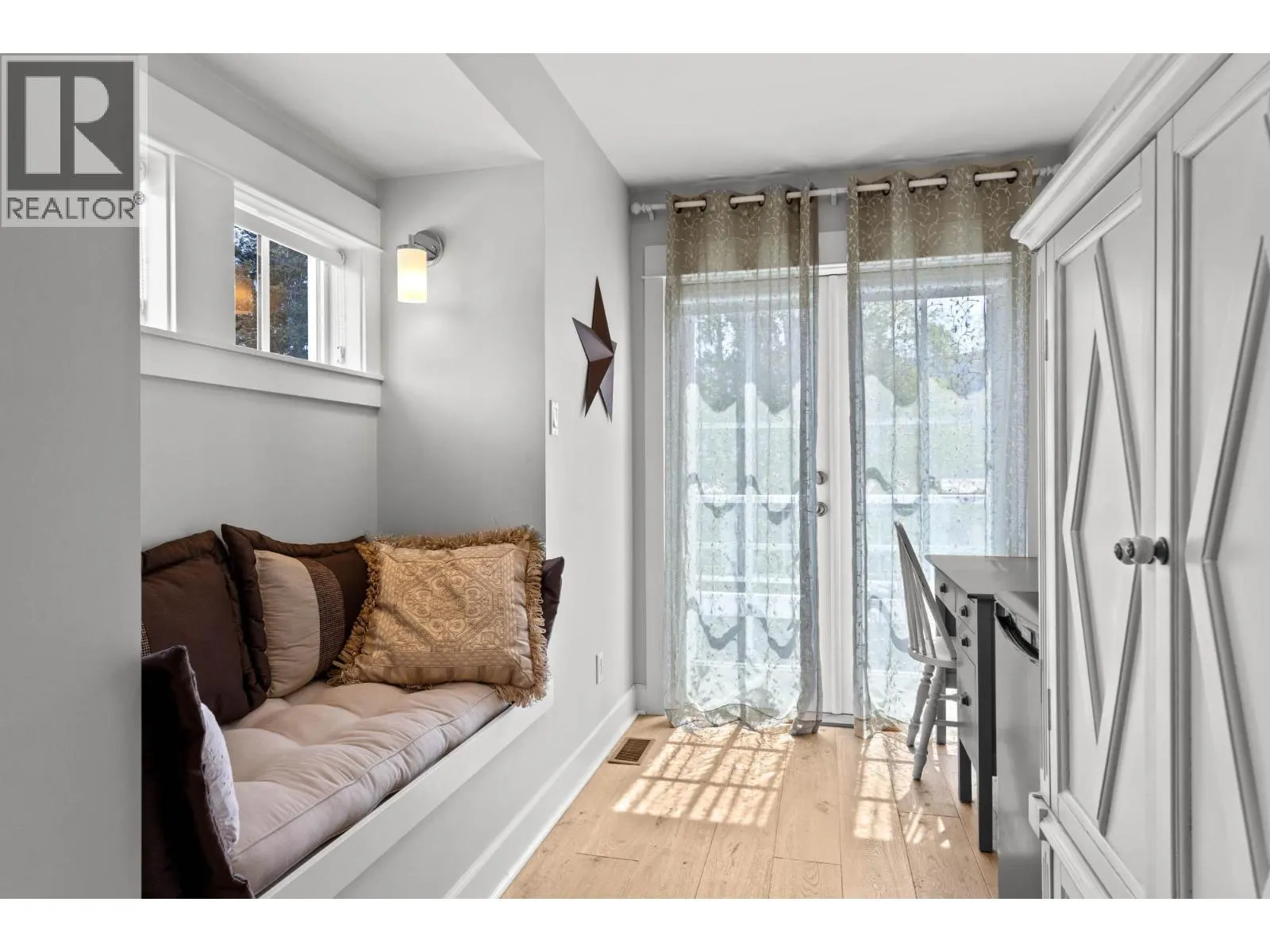 2451 Tranquille Road