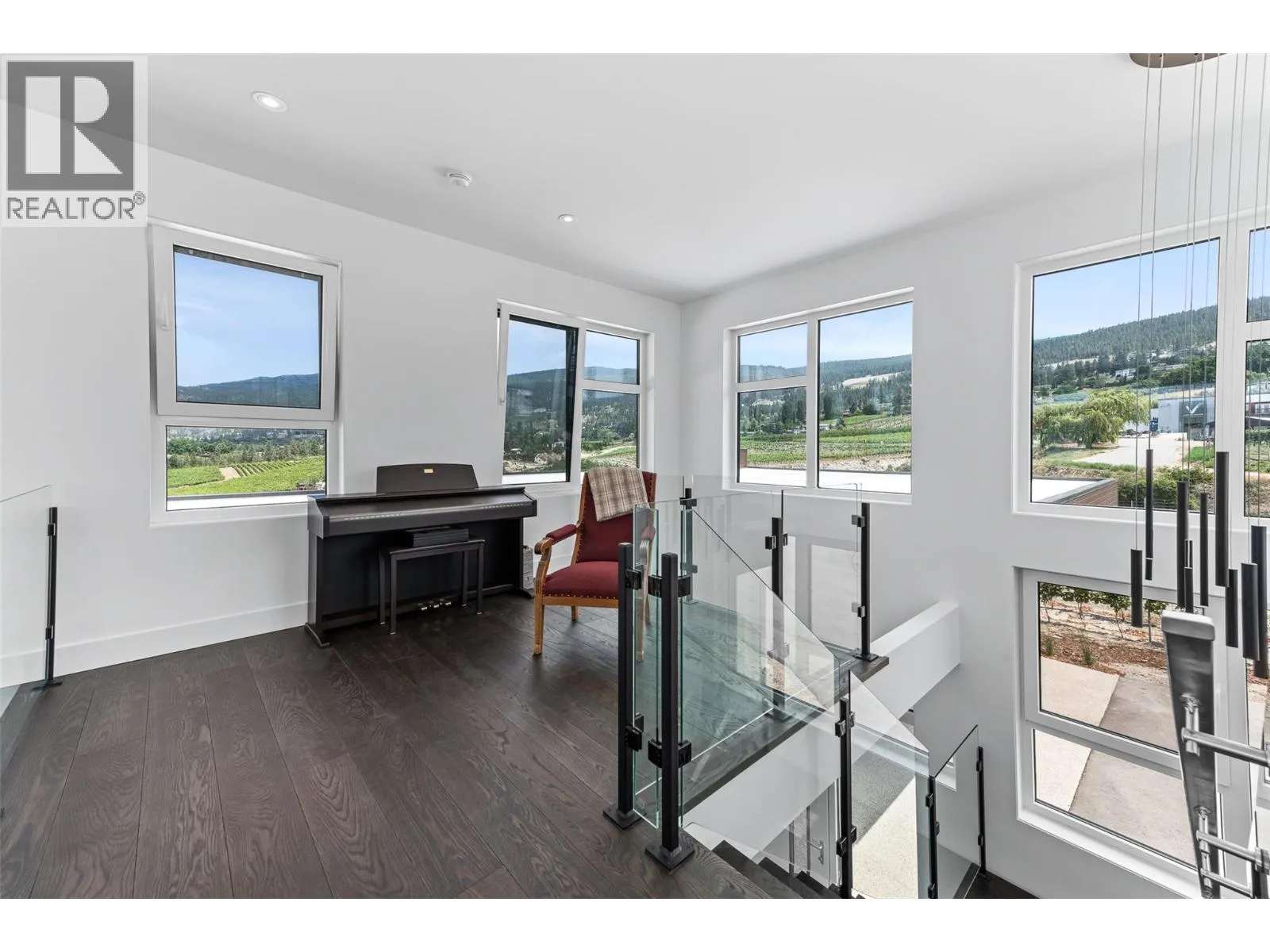2805 Aikins Loop