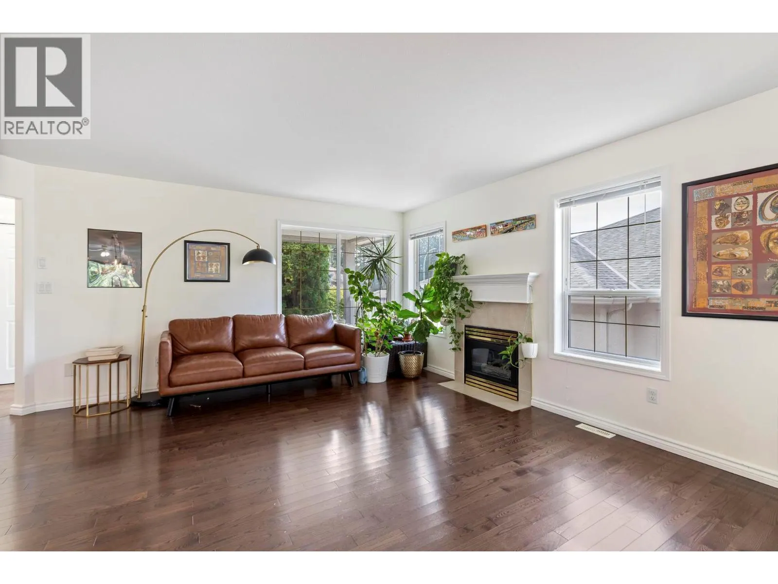 2098 Sunview Drive