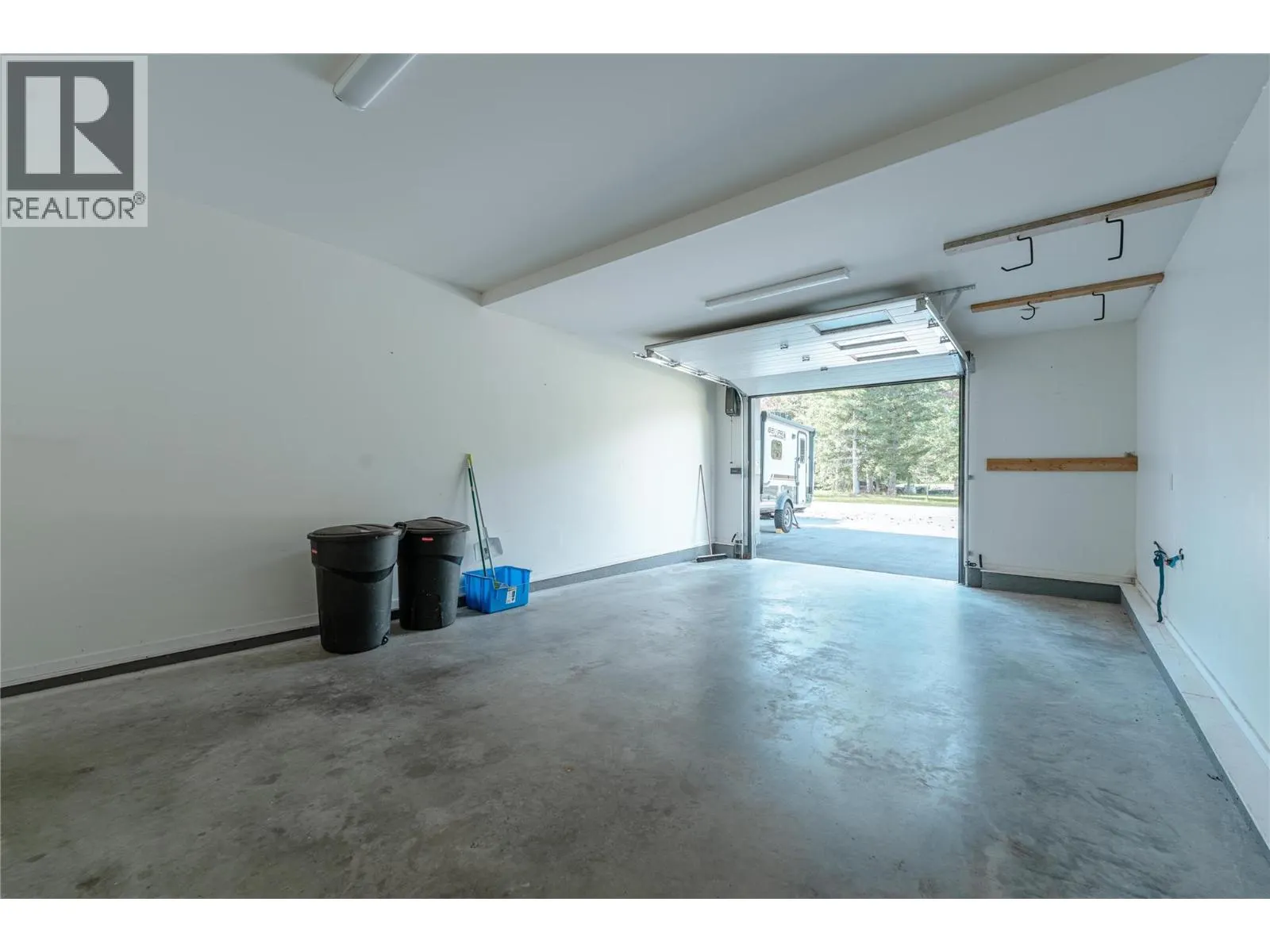 970 Begbie Road