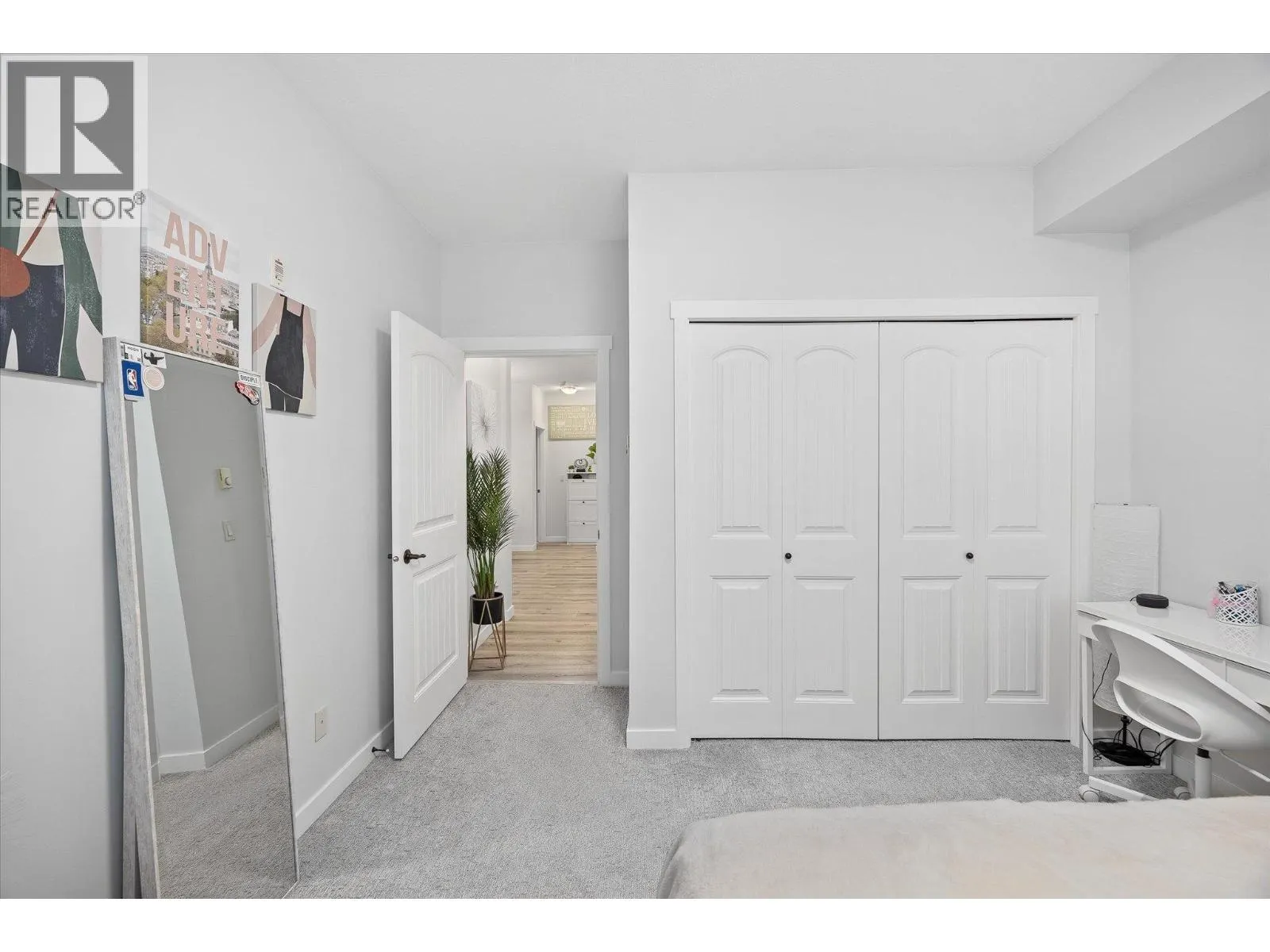 3739 Casorso Road Unit# 103