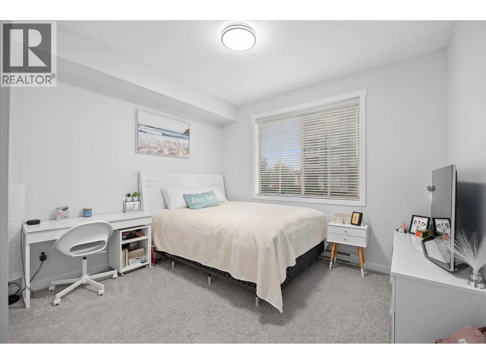 3739 Casorso Road Unit# 103