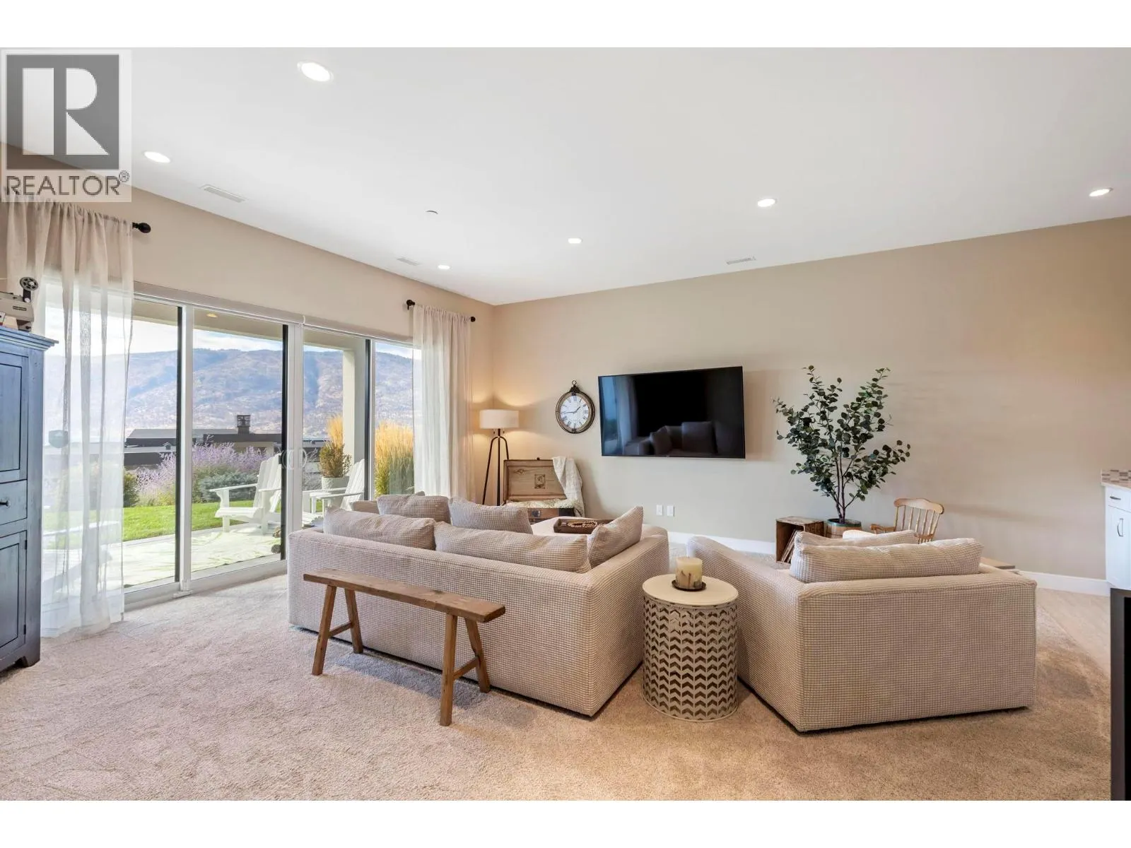 1768 Slateview Crescent