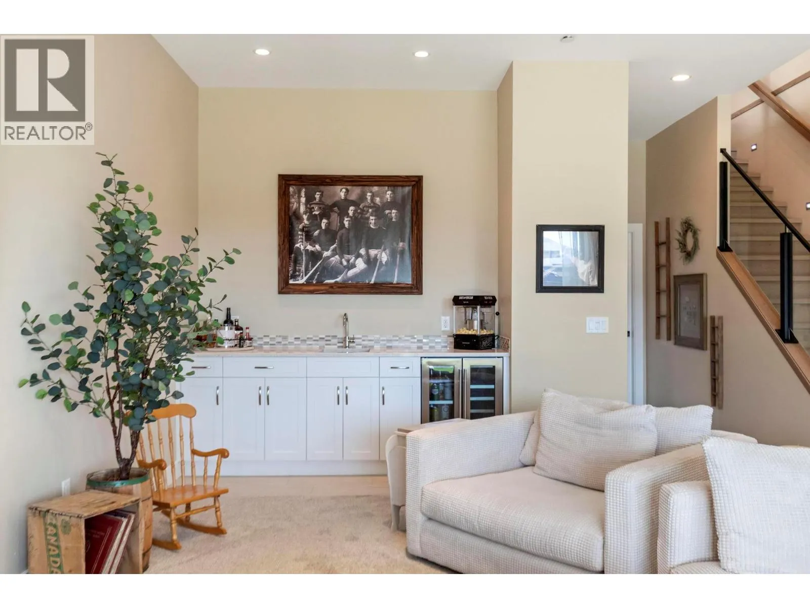 1768 Slateview Crescent