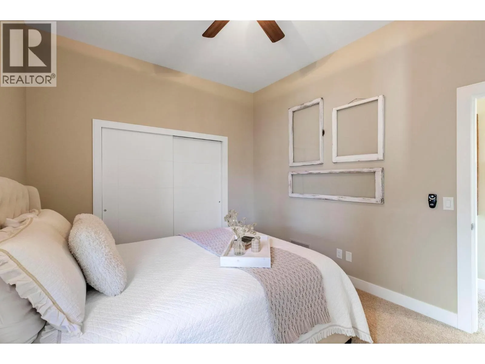 1768 Slateview Crescent