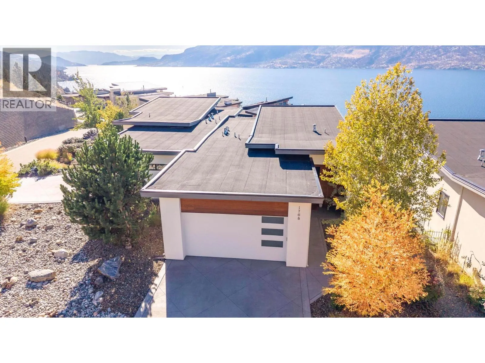 1768 Slateview Crescent
