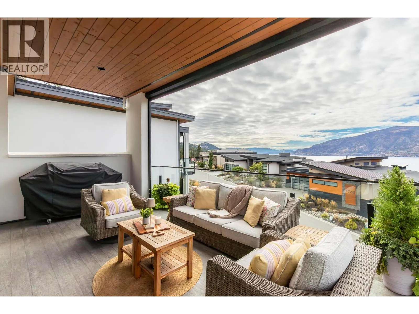 1768 Slateview Crescent