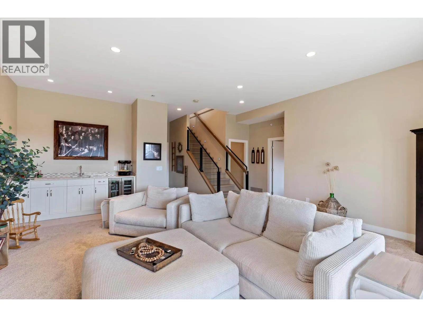 1768 Slateview Crescent