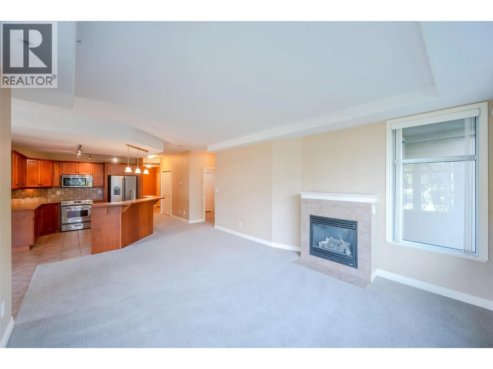 100 Lakeshore Drive W Unit# 115