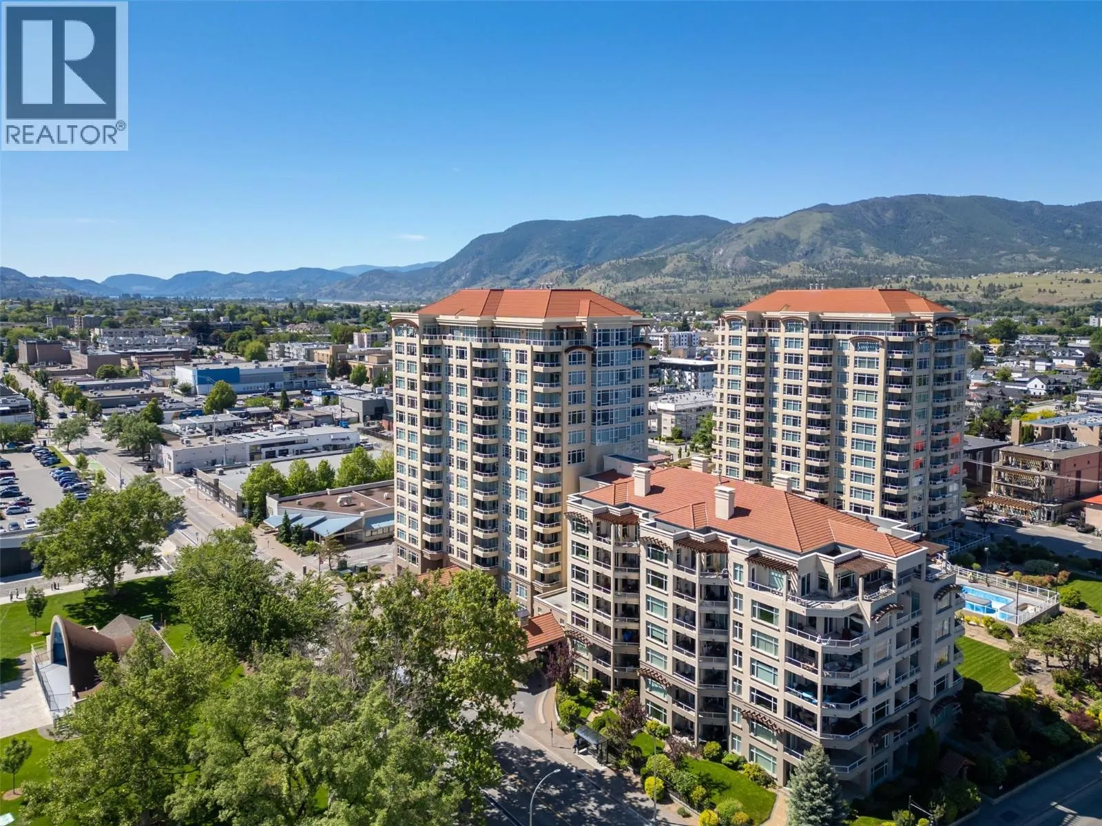 100 Lakeshore Drive W Unit# 115