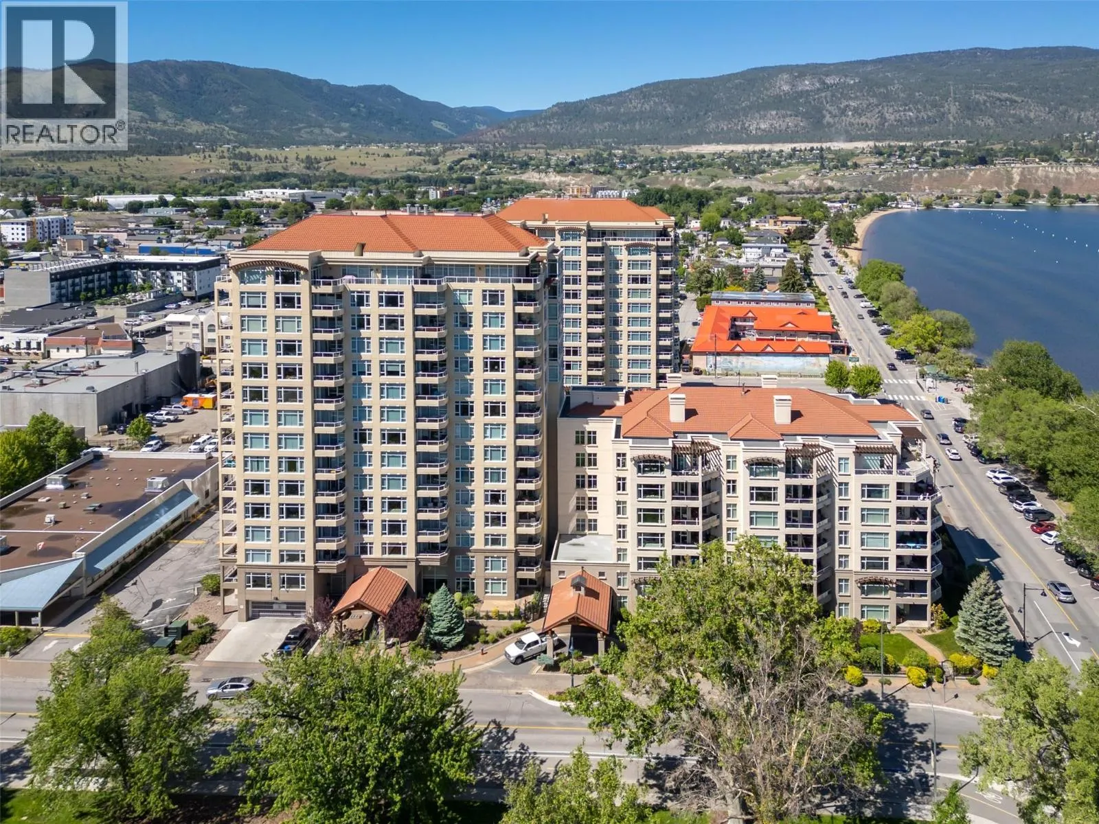 100 Lakeshore Drive W Unit# 115