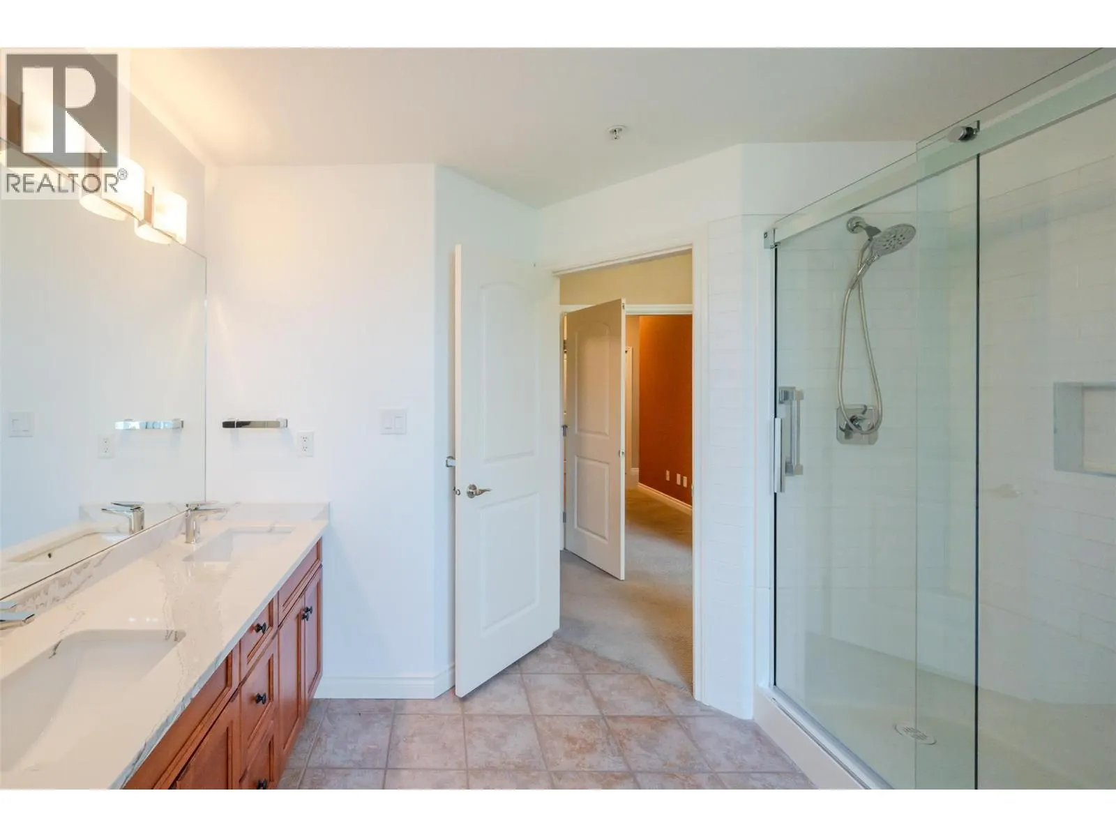 100 Lakeshore Drive W Unit# 115