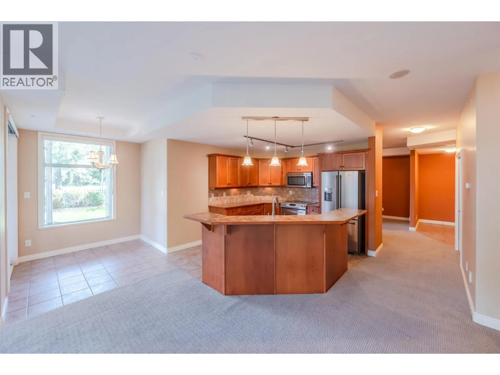 100 Lakeshore Drive W Unit# 115
