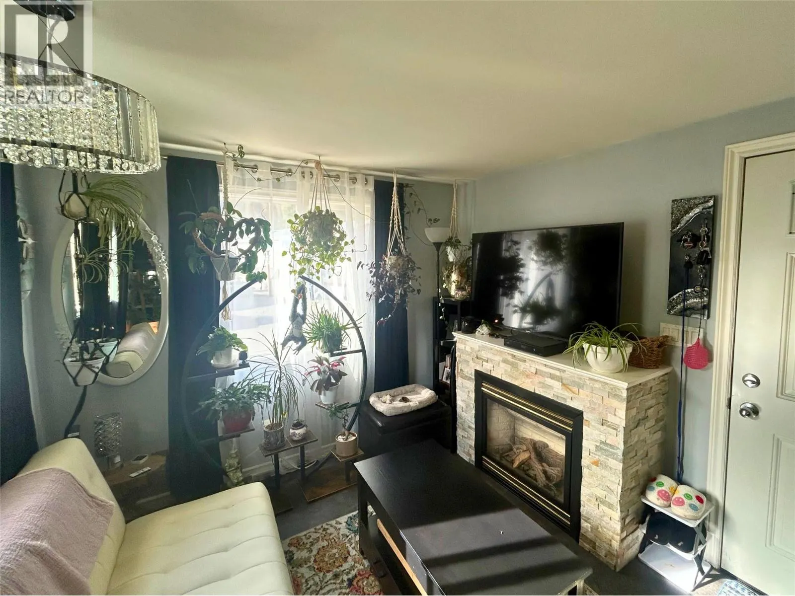1055 OLD CARIBOO Road Unit# 10