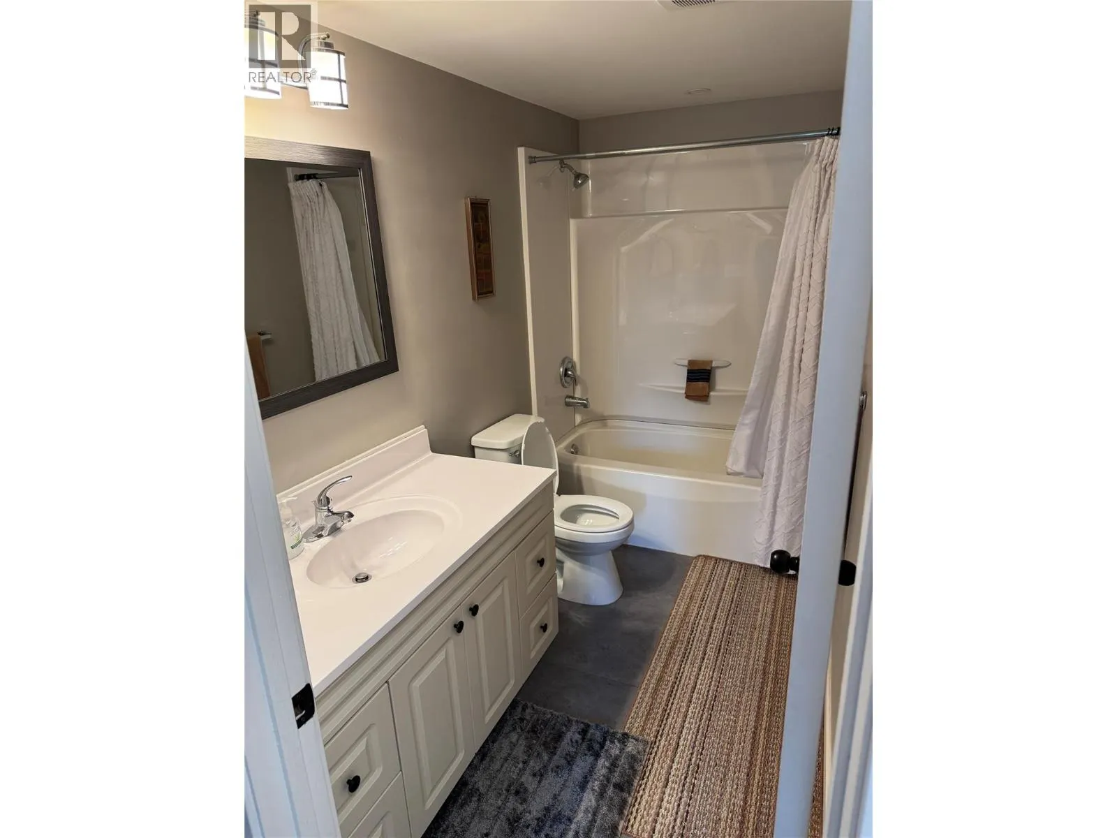 1451 1 Avenue NE Unit# 403