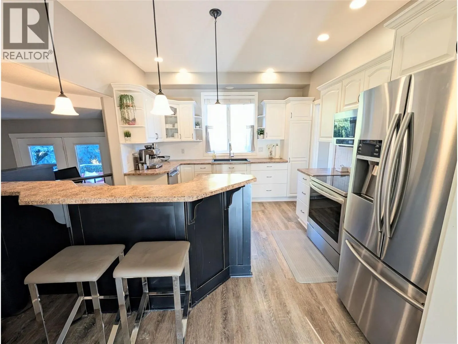 2086 Sunview Drive