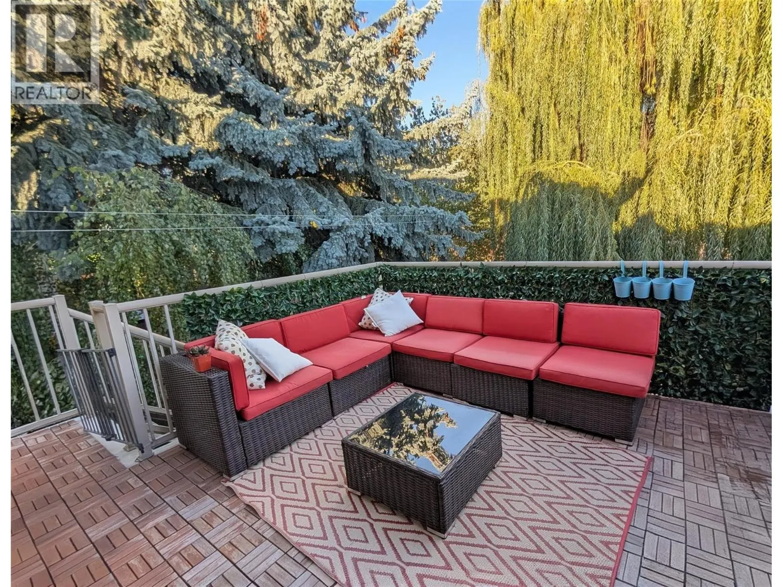 2086 Sunview Drive