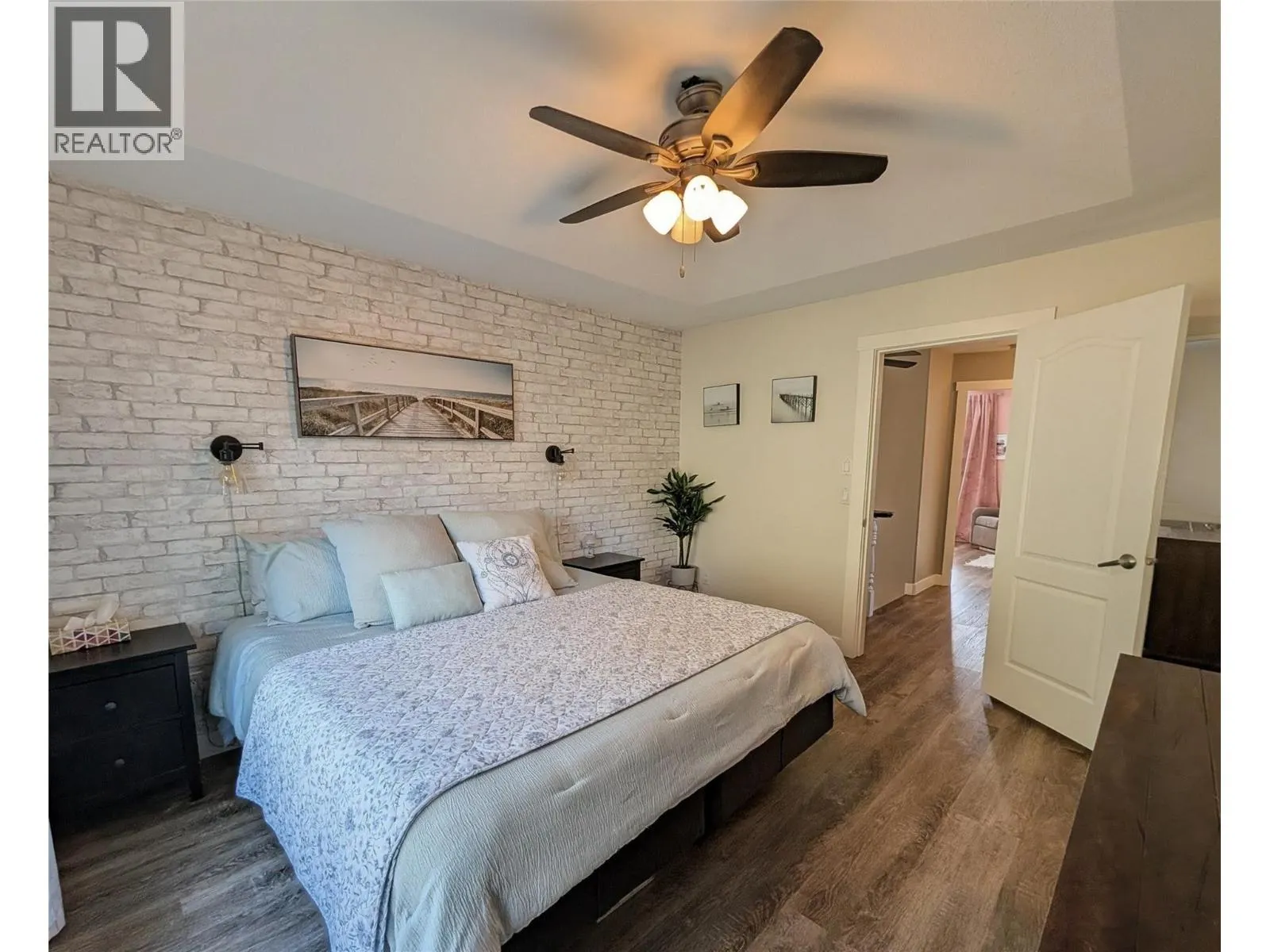 2086 Sunview Drive