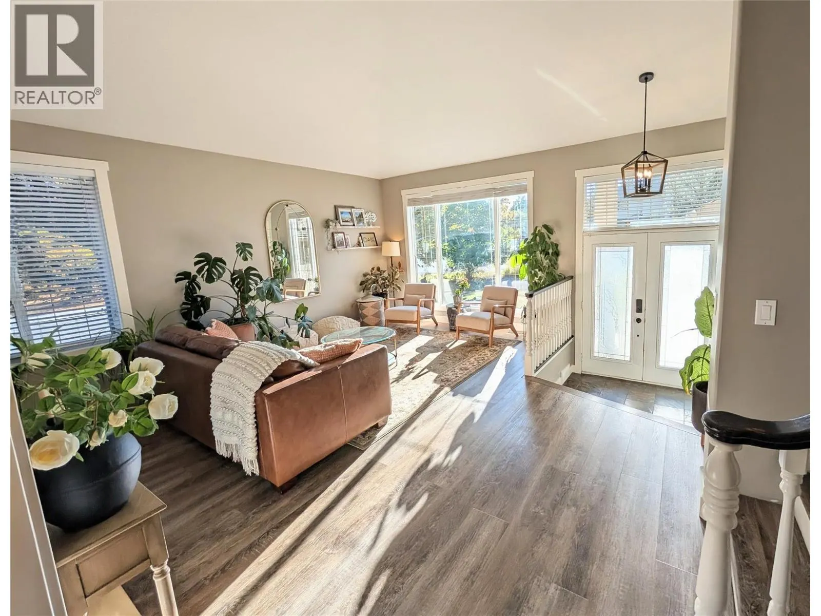 2086 Sunview Drive
