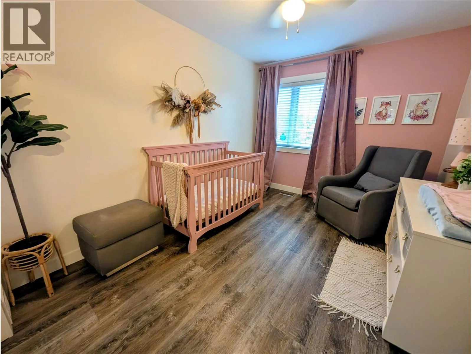 2086 Sunview Drive