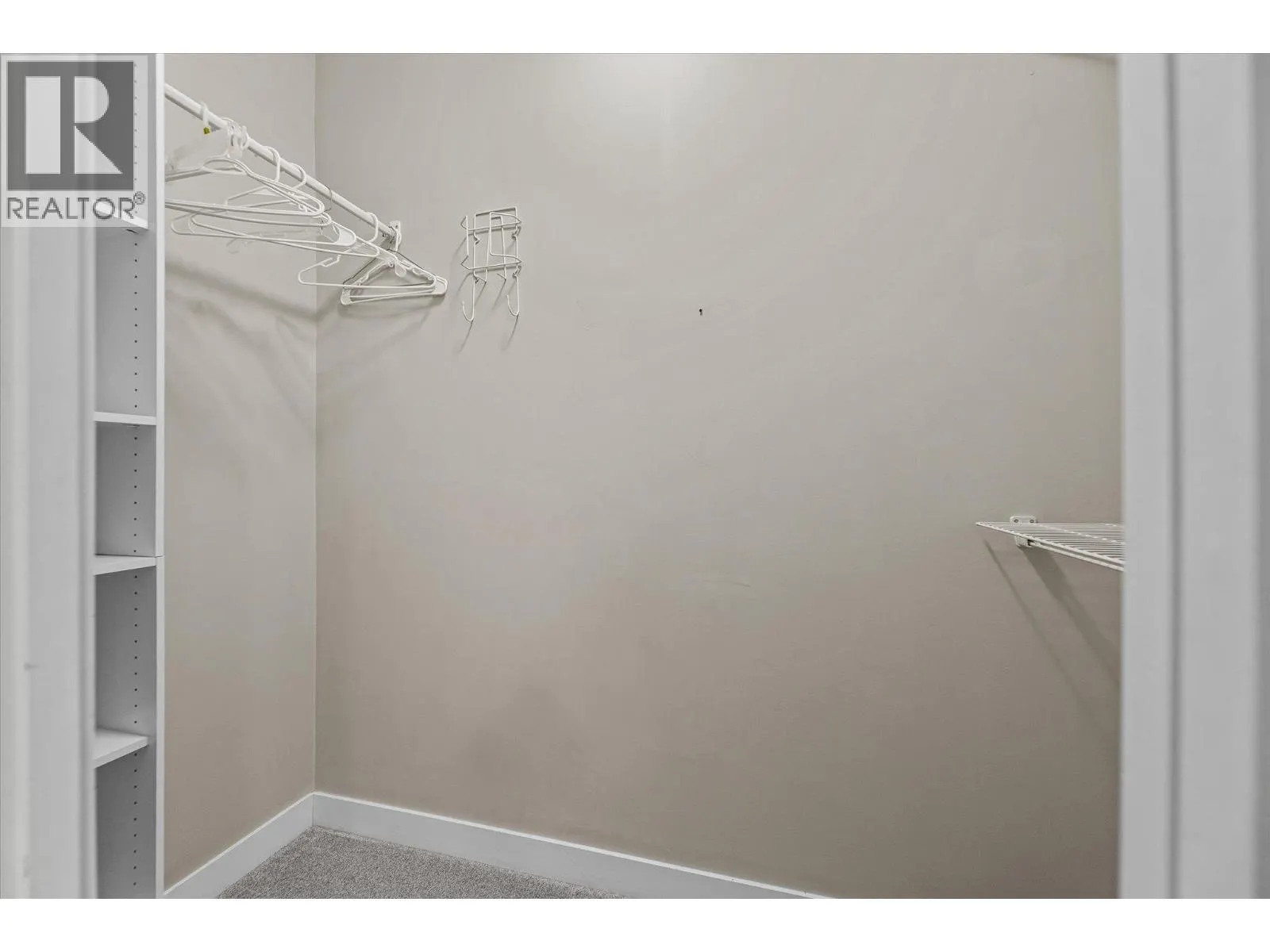 3205 Skyview Lane Unit# 408