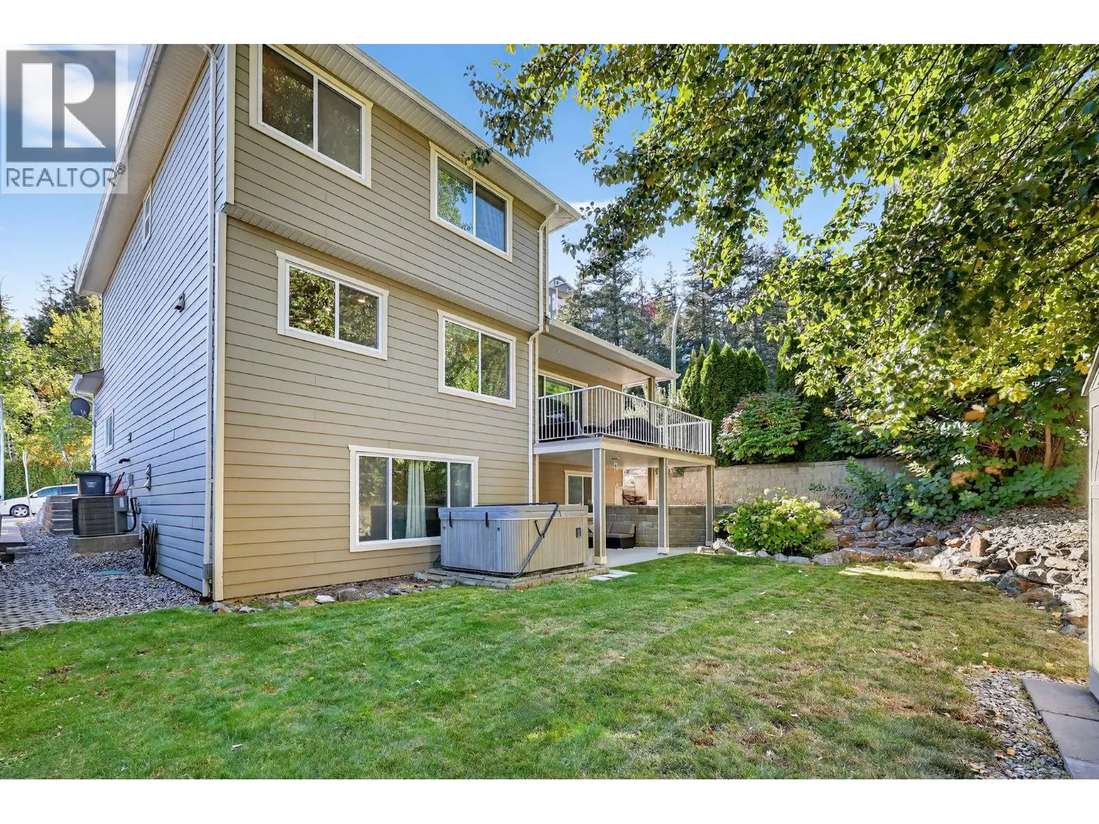 2157 Shelby Crescent