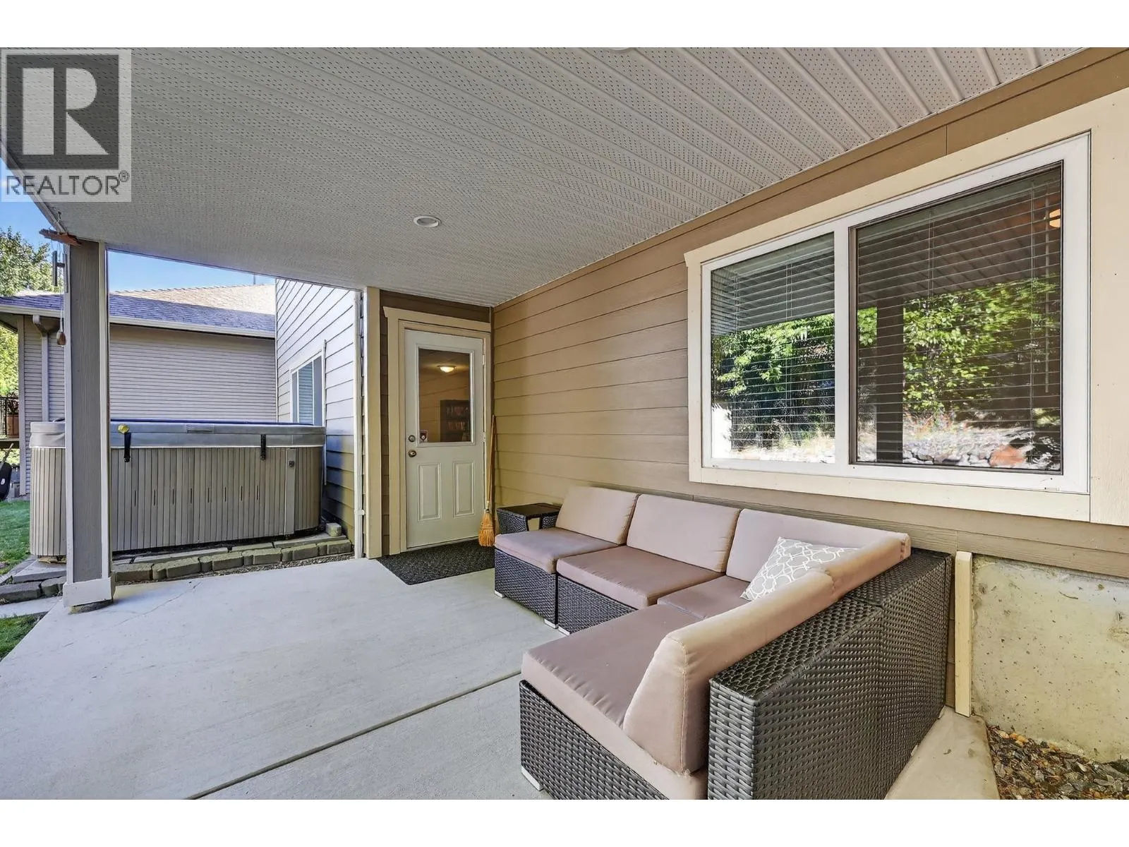 2157 Shelby Crescent