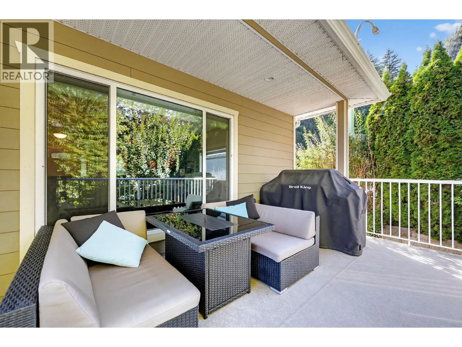 2157 Shelby Crescent