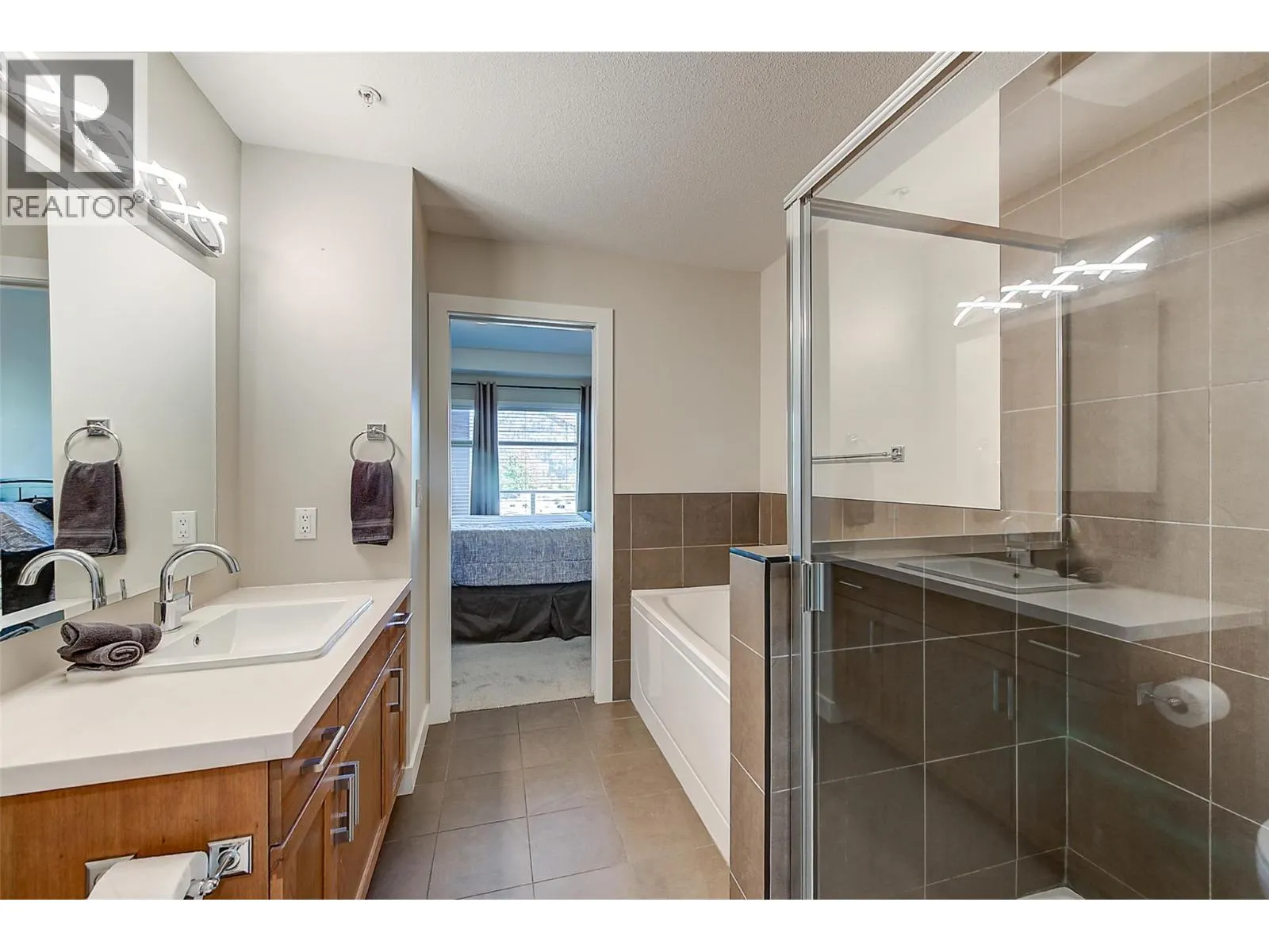3205 Skyview Lane Unit# 205