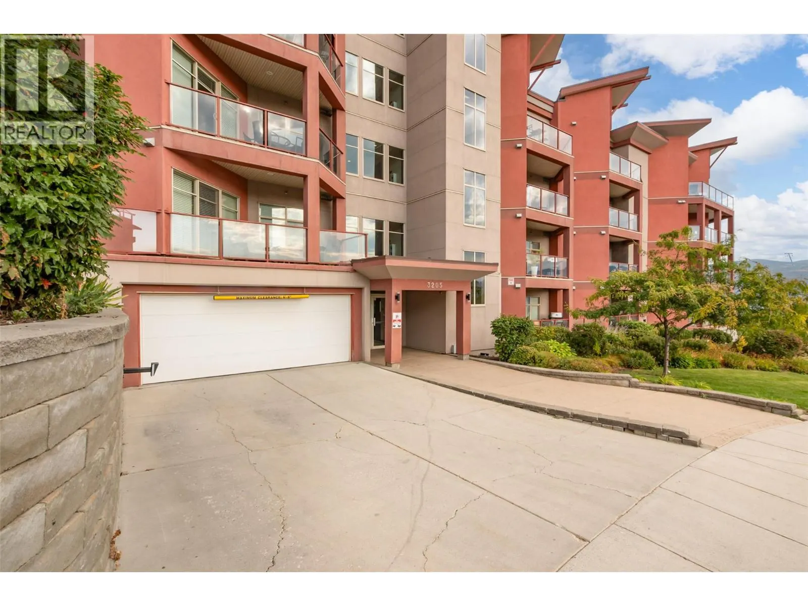 3205 Skyview Lane Unit# 205