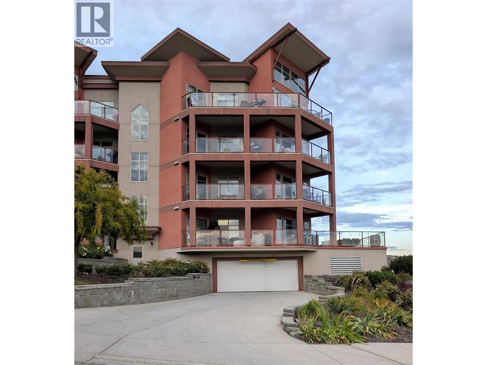 3205 Skyview Lane Unit# 205