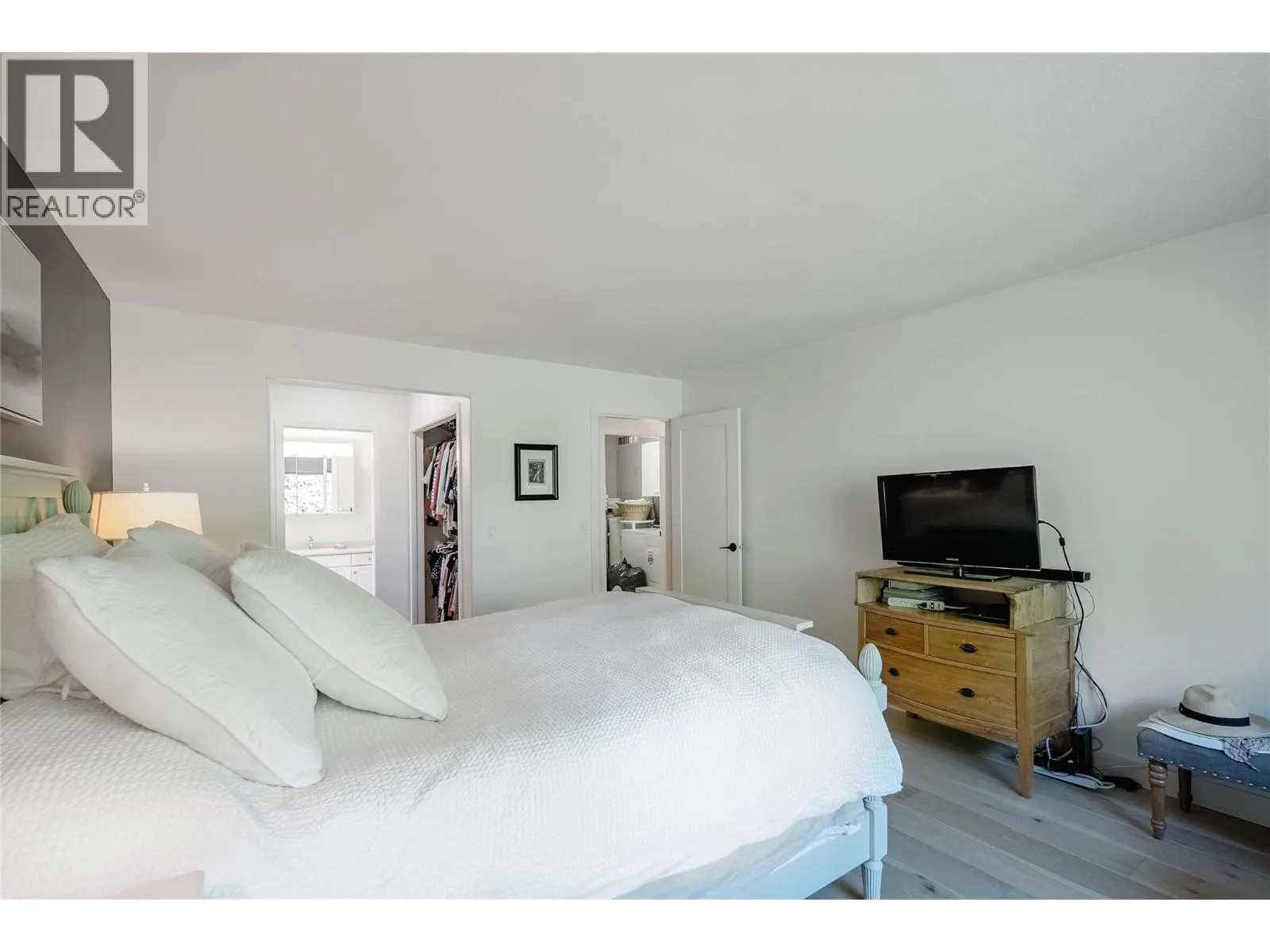 650 Lexington Drive Unit# 310