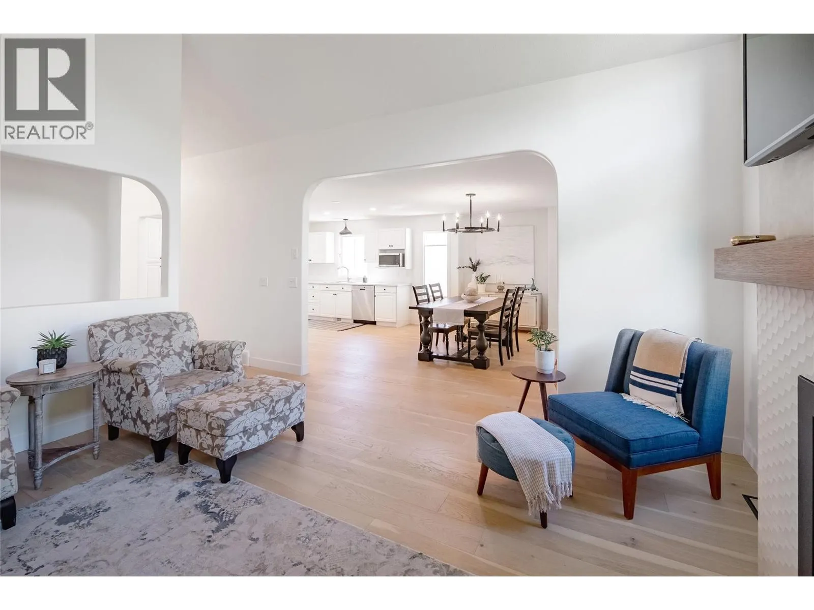 650 Lexington Drive Unit# 310