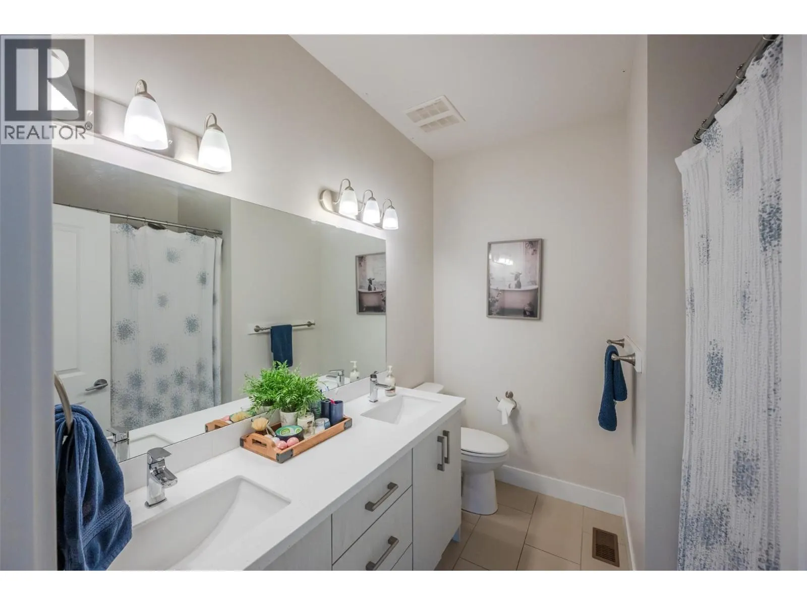 704 Revelstoke Avenue Unit# 101