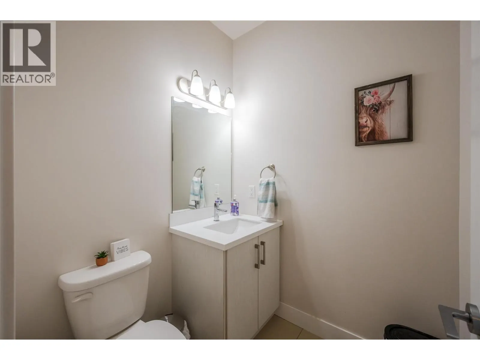704 Revelstoke Avenue Unit# 101