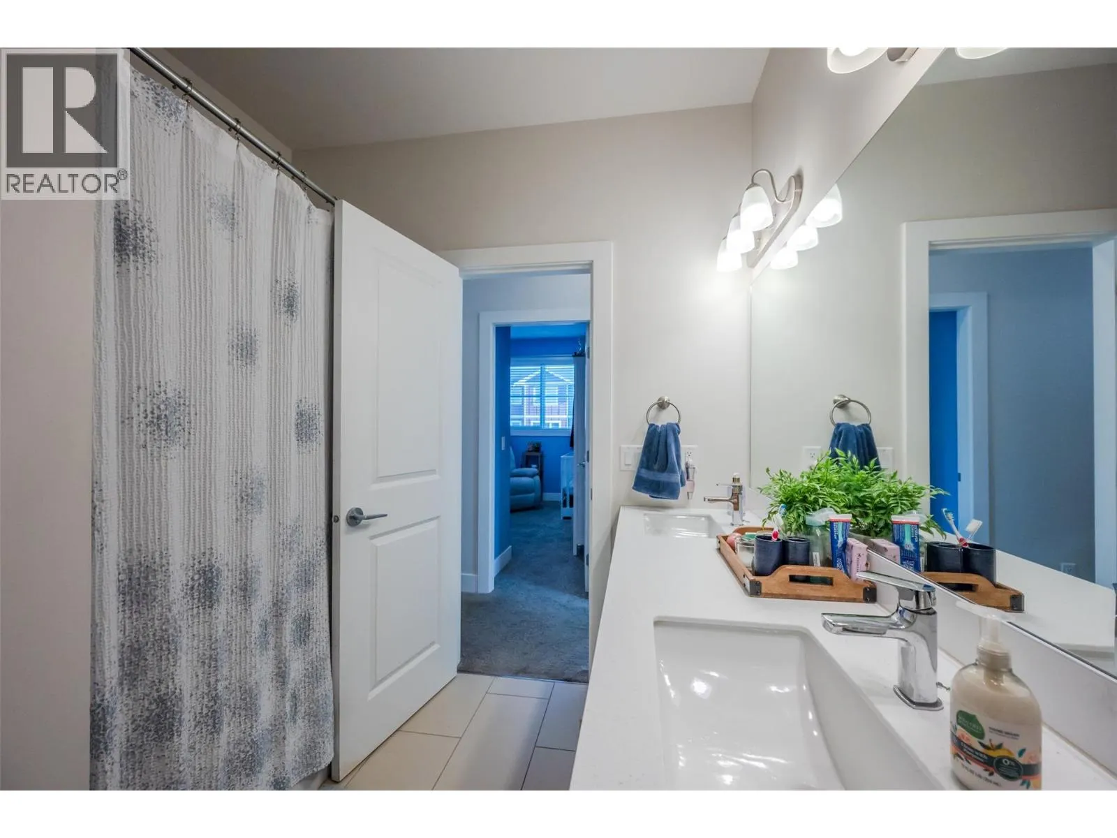 704 Revelstoke Avenue Unit# 101