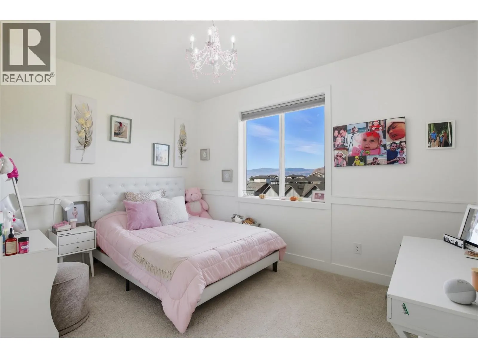 1553 EMERALD Drive