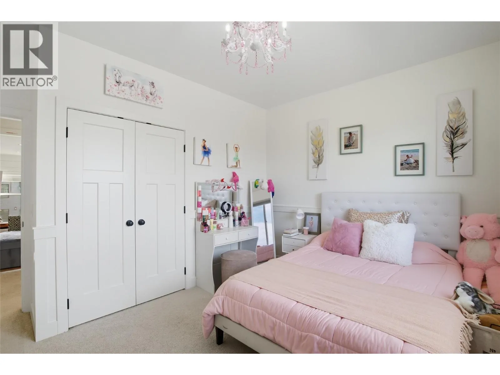 1553 EMERALD Drive