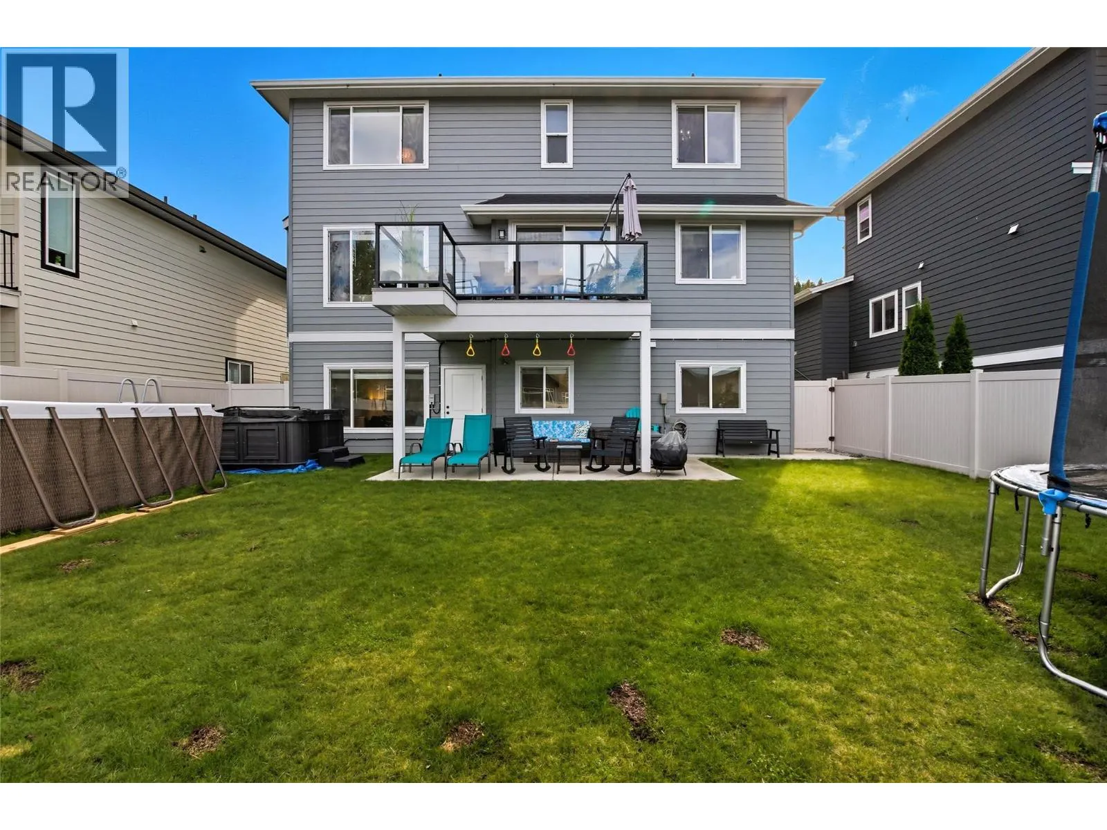 1553 EMERALD Drive