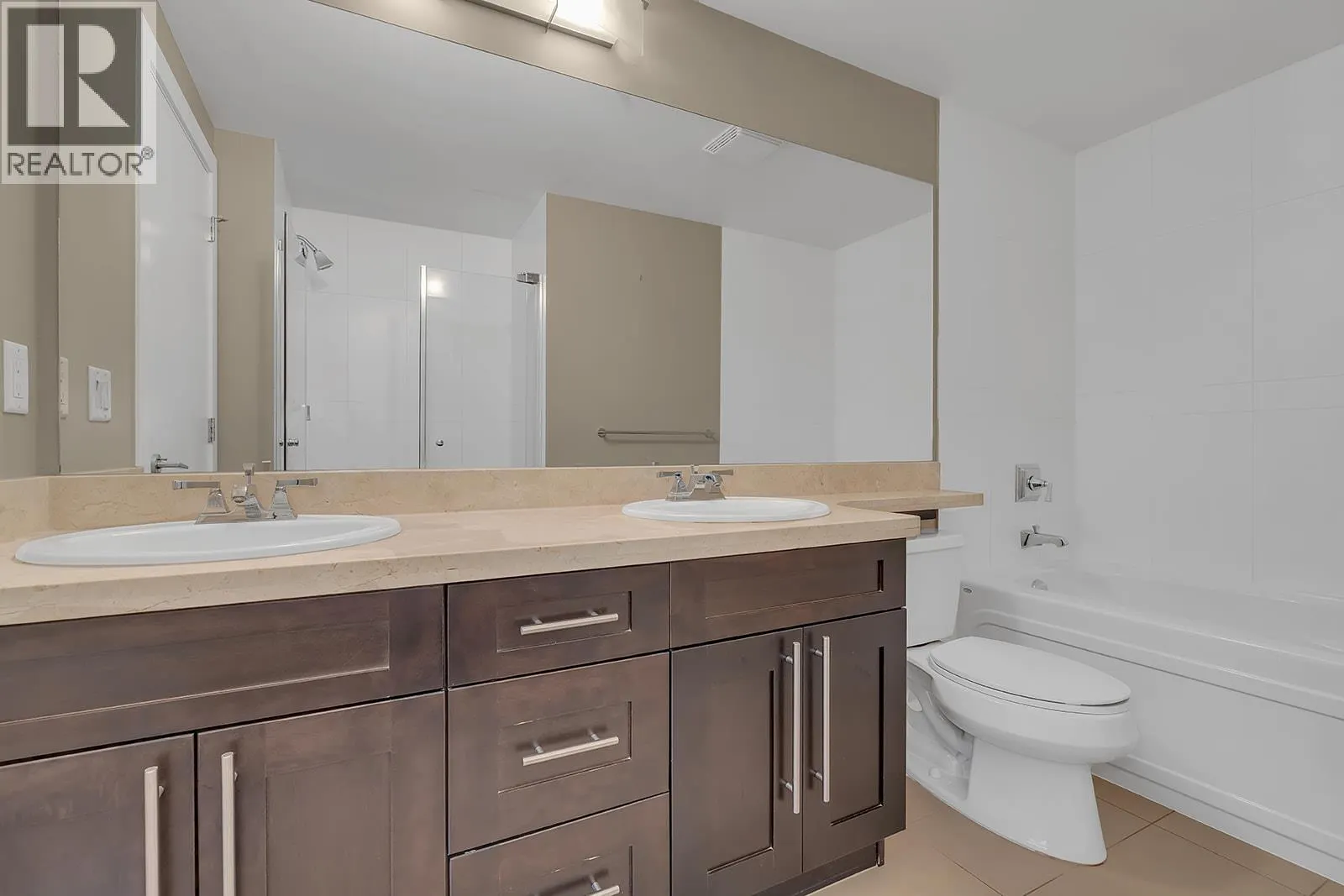 1075 Sunset Drive Unit# 2407