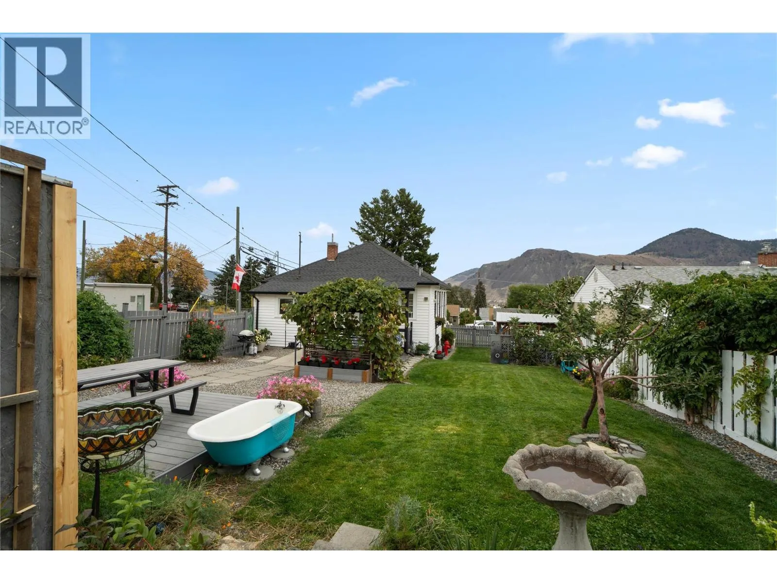 905 Munro Street