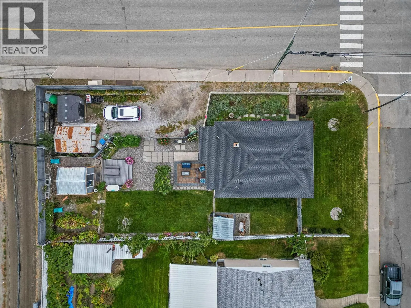 905 Munro Street