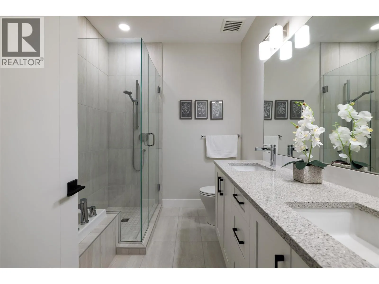 1000 Mt Robson Place Unit# 34