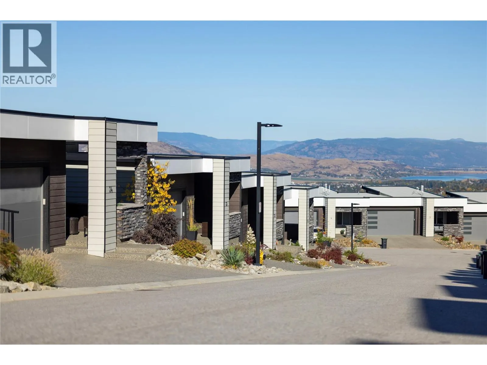 1000 Mt Robson Place Unit# 34